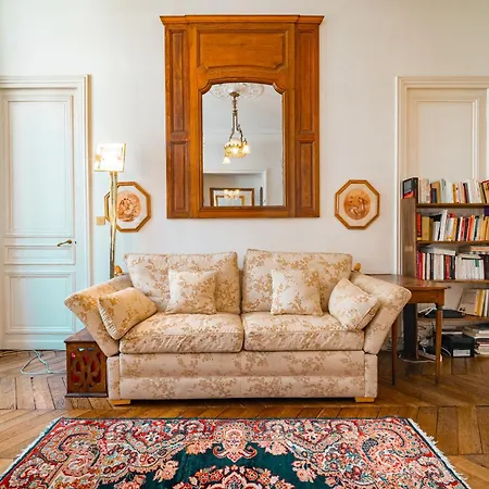 Victor Hugo - Charmante De Luxe Villa Paris